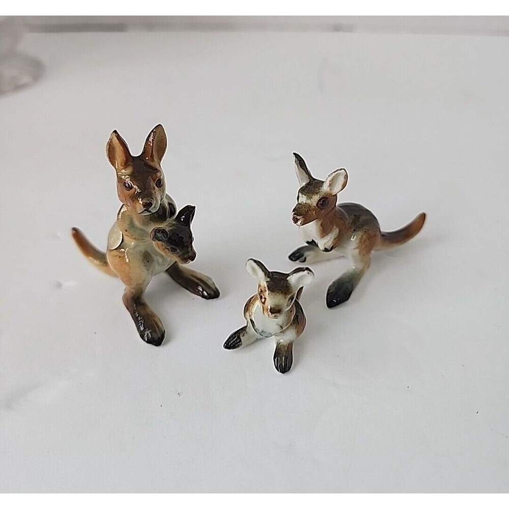 Miniature Kangaroo Family Figurines Bone China Collectible Made In Japan Vtg NOS